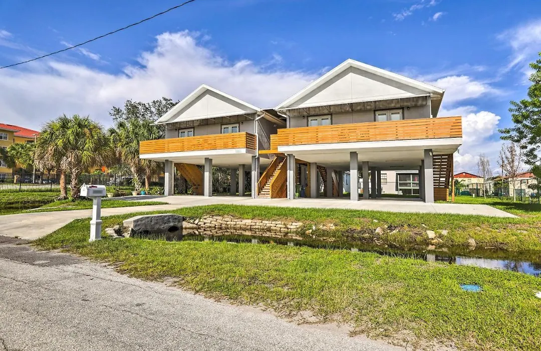 Tampa House W/ Patio, Near Downtown & Beaches!-1